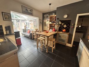 Photo 10- click for photo gallery